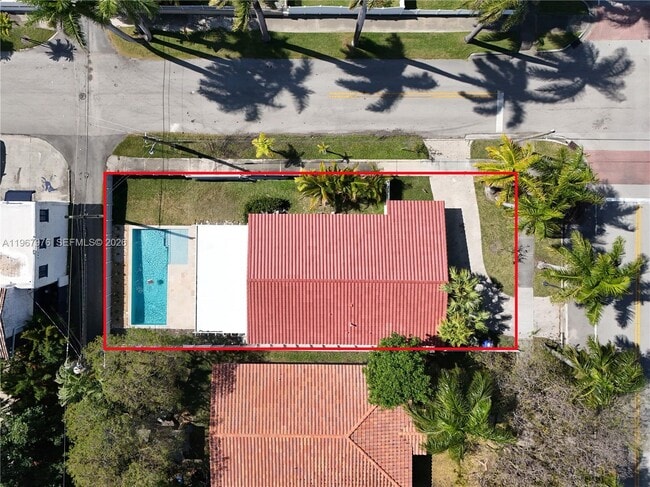 Building Photo - 1070 Tyler St