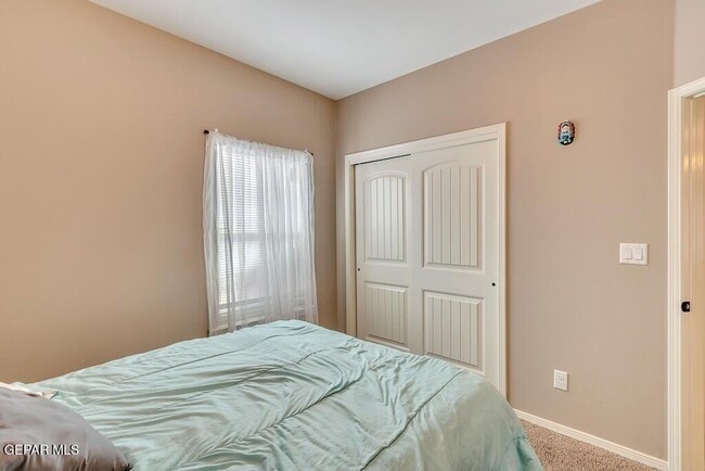 Building Photo - 12921 Hueco Cave Dr