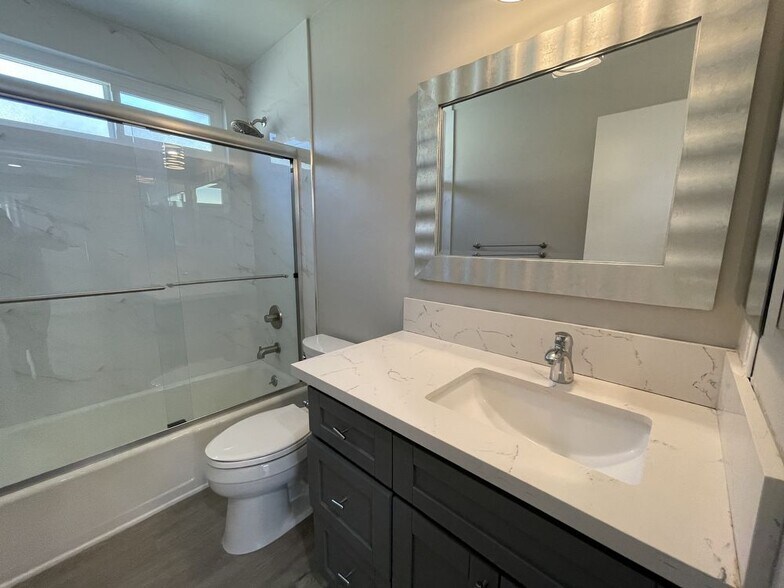 Building Photo - 1830 Federal Ave