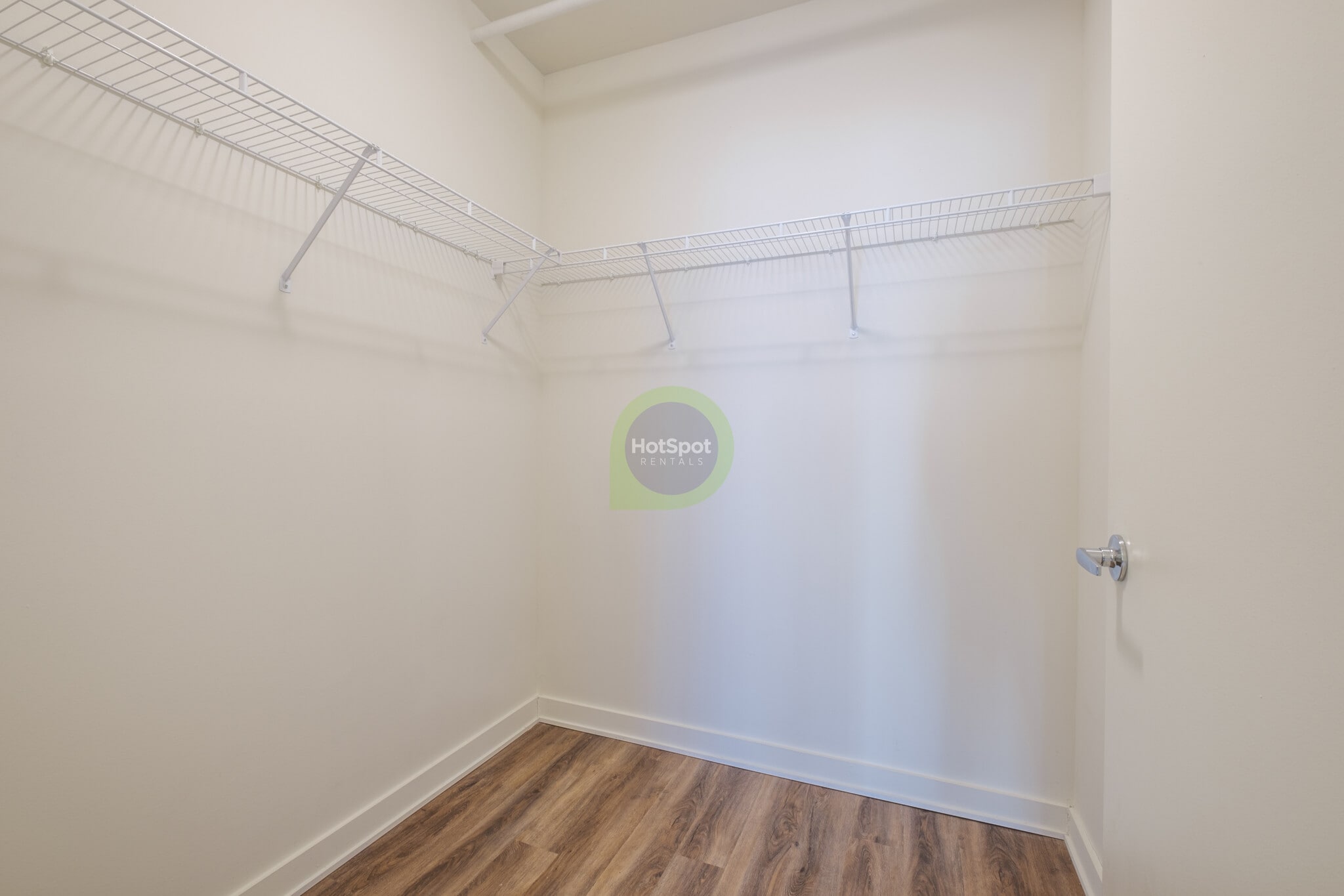 Building Photo - 139 W Kinzie St