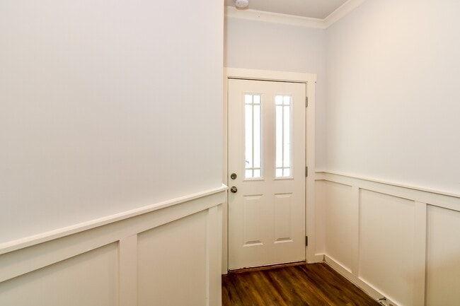 Building Photo - 5545 Cathwick Dr