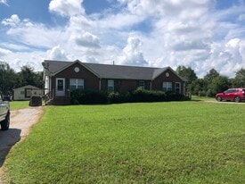 Building Photo - 105 Underhill Dr