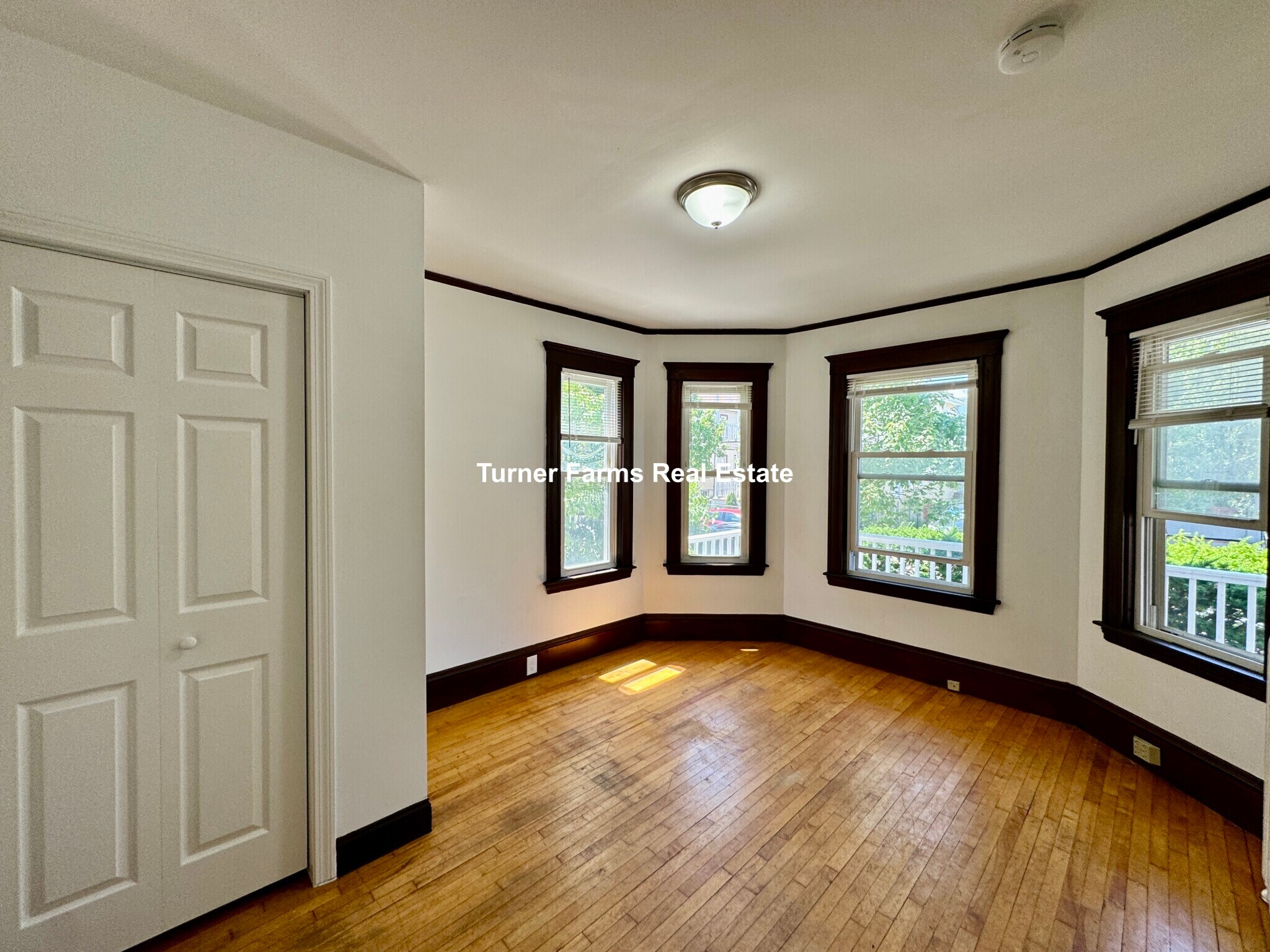 Building Photo - 41 Michigan Ave