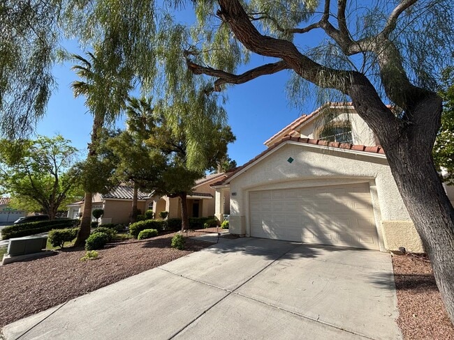 Building Photo - Gorgeous 3Bed/2.5Bath, 2-Story home located in Summerlin
