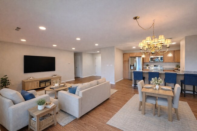 Building Photo - 1006 Paradise Rd