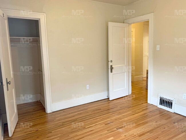 Building Photo - 645 S Loomis Ave