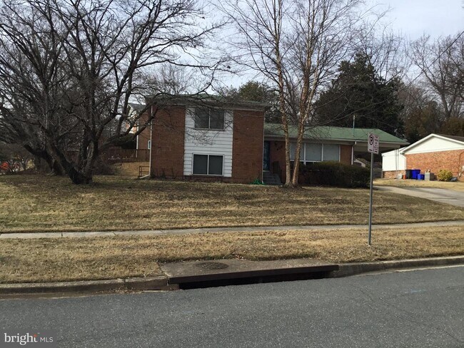 Primary Photo - 9200 Bardon Rd