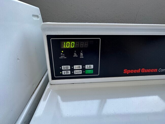 Building Photo - 18645 Hatteras St