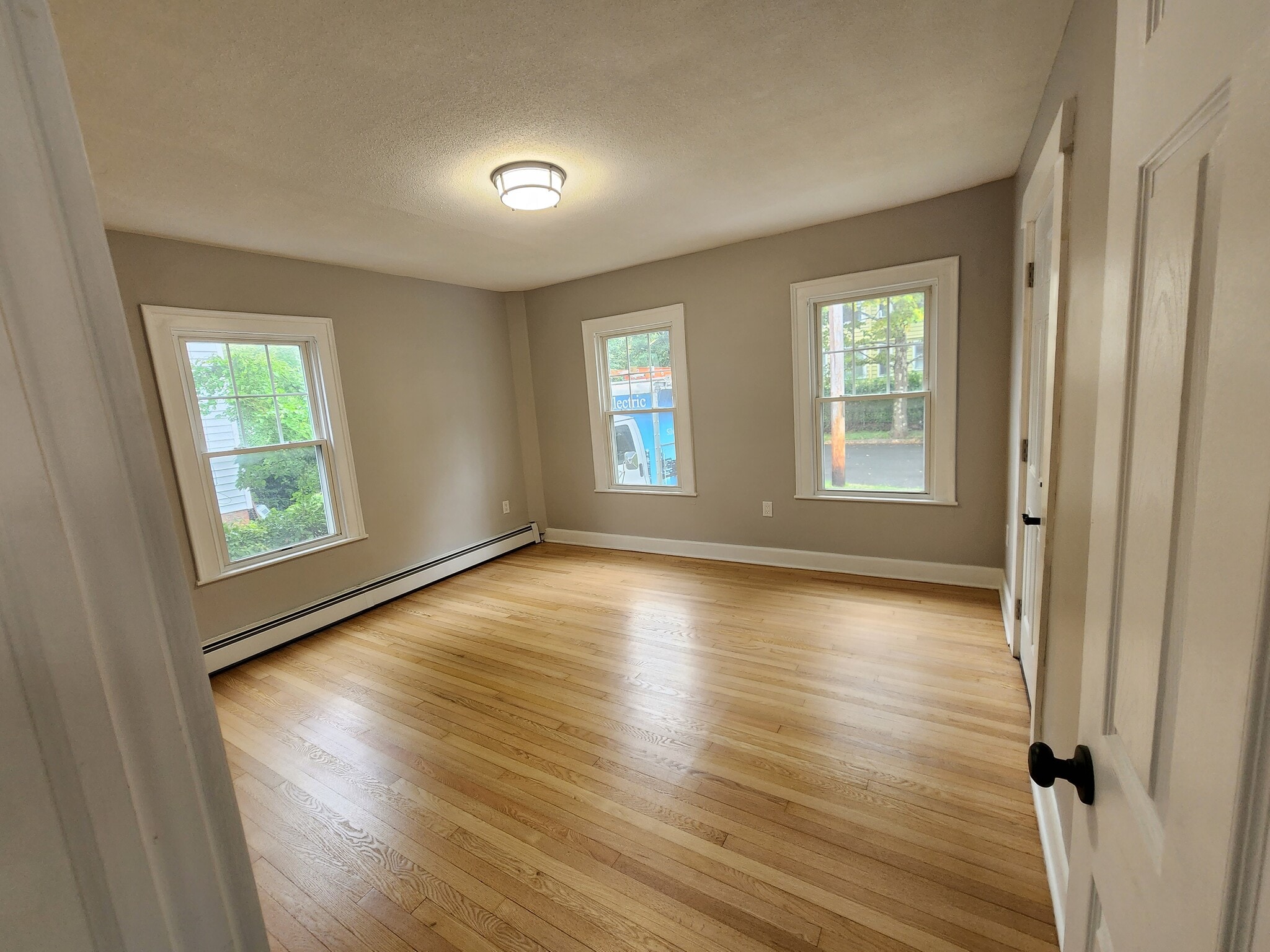 Living Room - 52 Meadow St