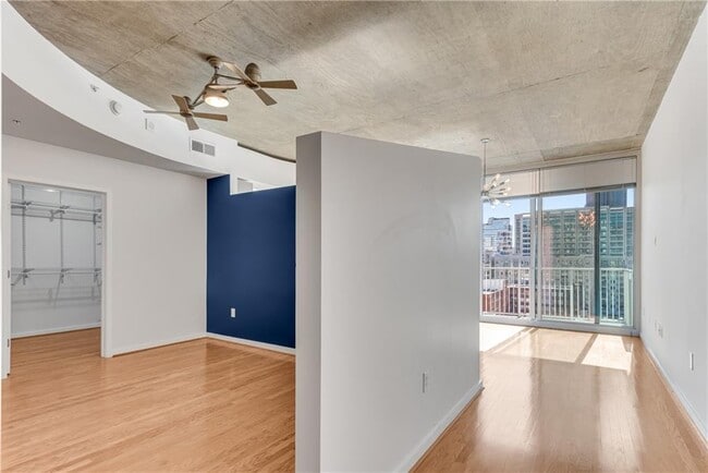 Building Photo - 860 Peachtree St NE