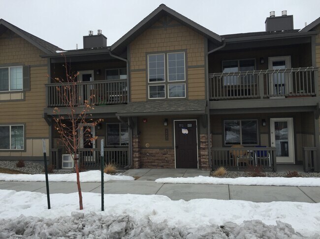 Front Entry - 4643 Bembrick St