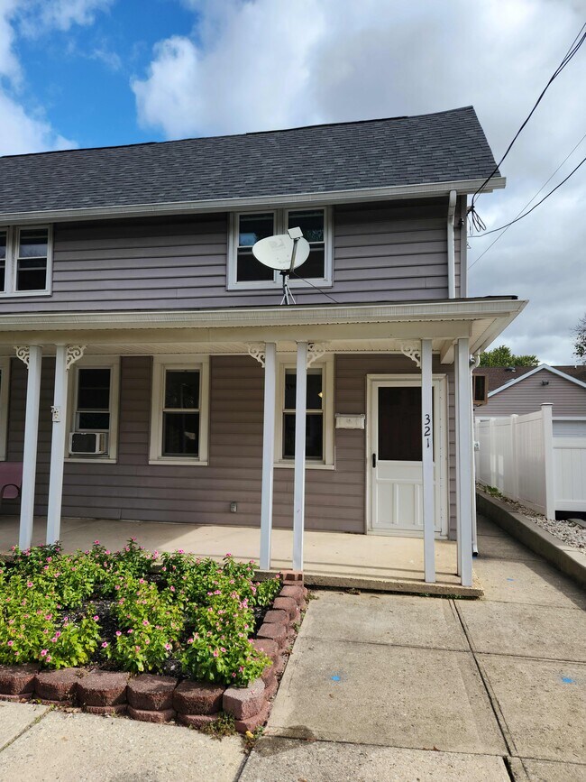 Entrance and front Porch - 321 Elm St