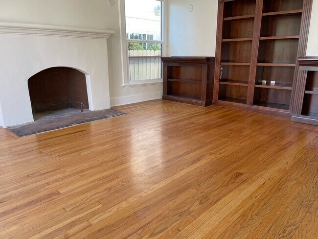 Living Room - 1449 Livonia Ave