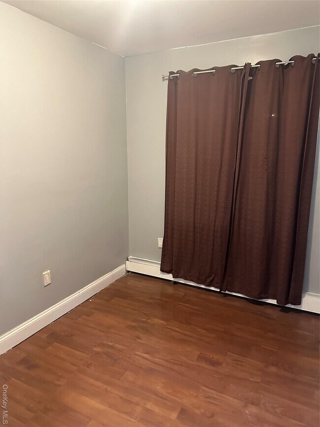 Building Photo - 180-11 146th Ave