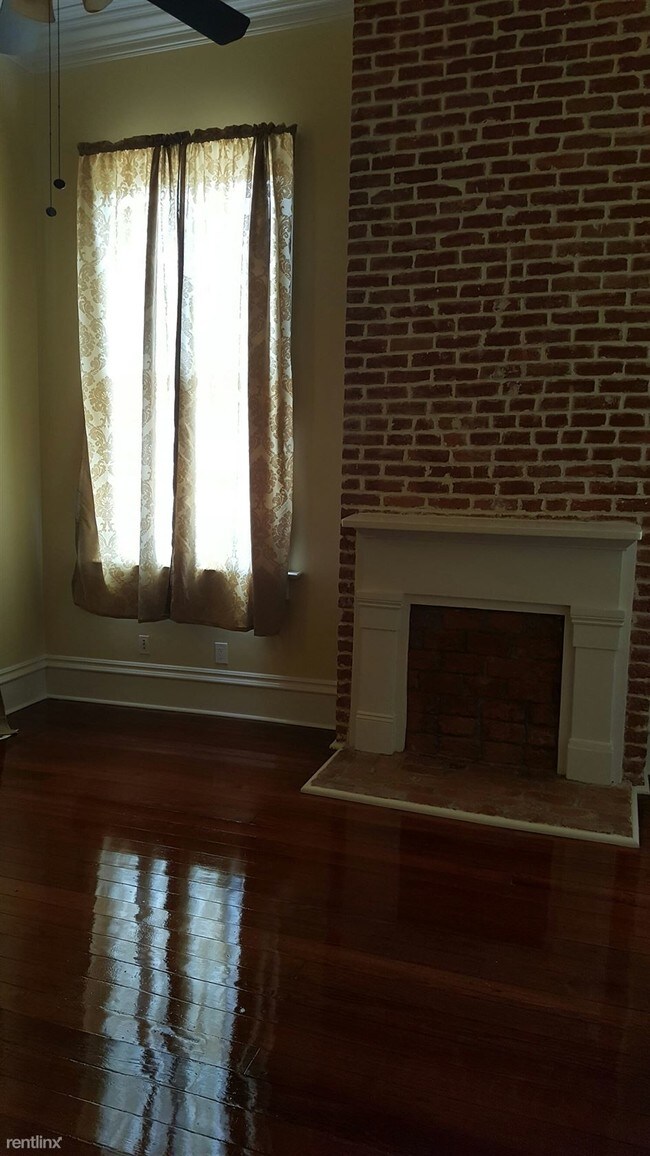 Building Photo - 1520 Josephine St