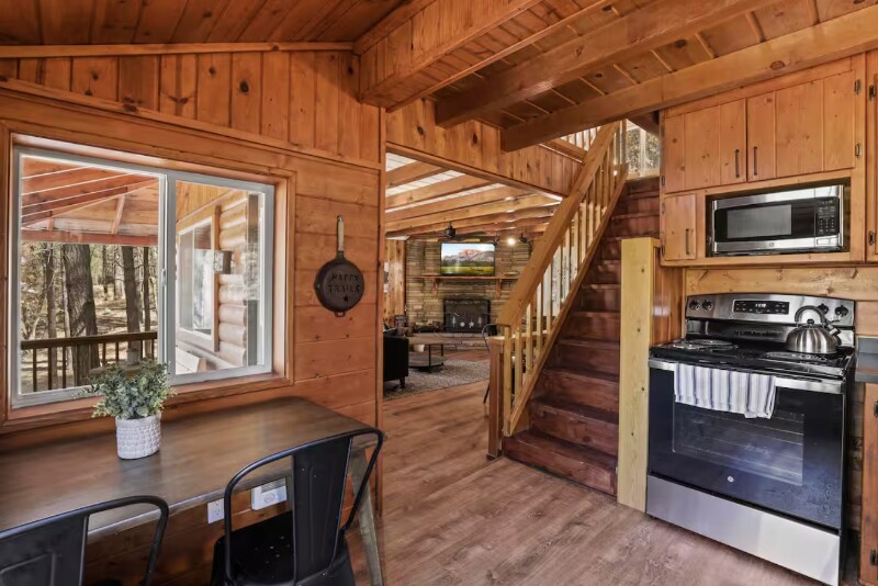 Building Photo - 243 S Jay Bird Ln