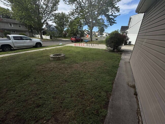Building Photo - 67 Haymaker Ln