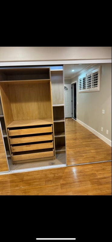 Building Photo - 23401 Schoenborn St