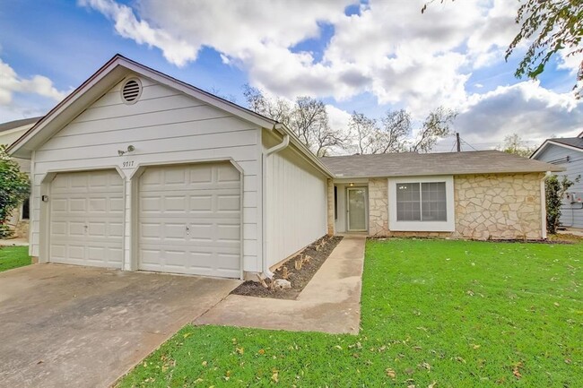 Building Photo - 9717 Meadowheath Dr