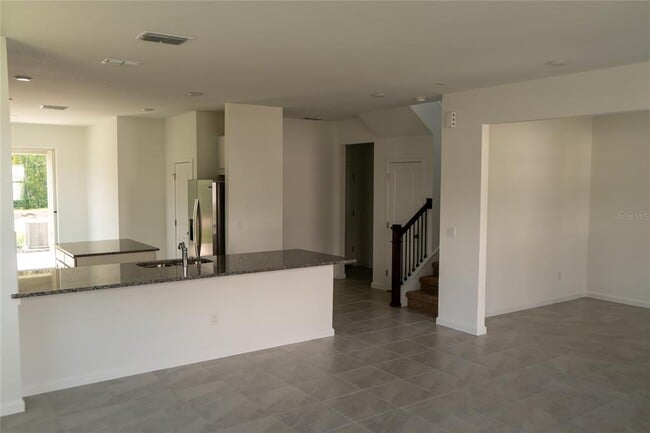 Building Photo - 13094 Pergola Ave
