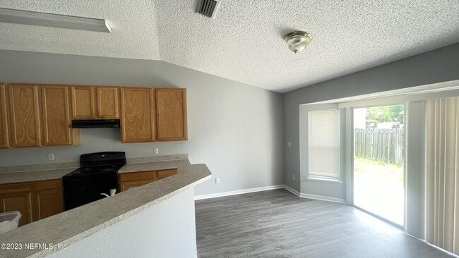 Building Photo - 2387 Brian Lakes Dr E