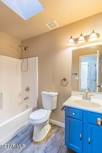 Building Photo - 2080 Shreya St