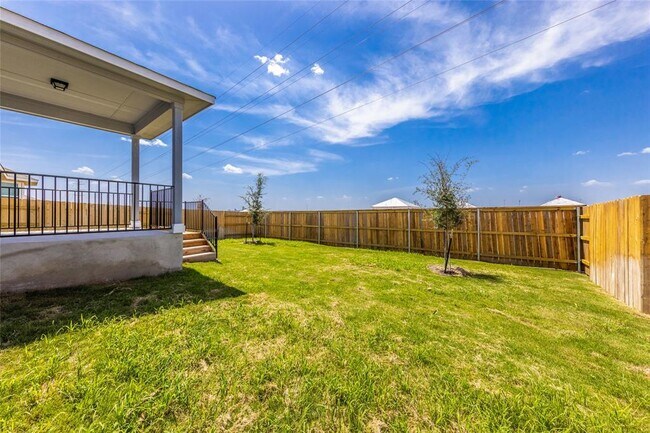 Building Photo - 205 Spiny Lizard Ln