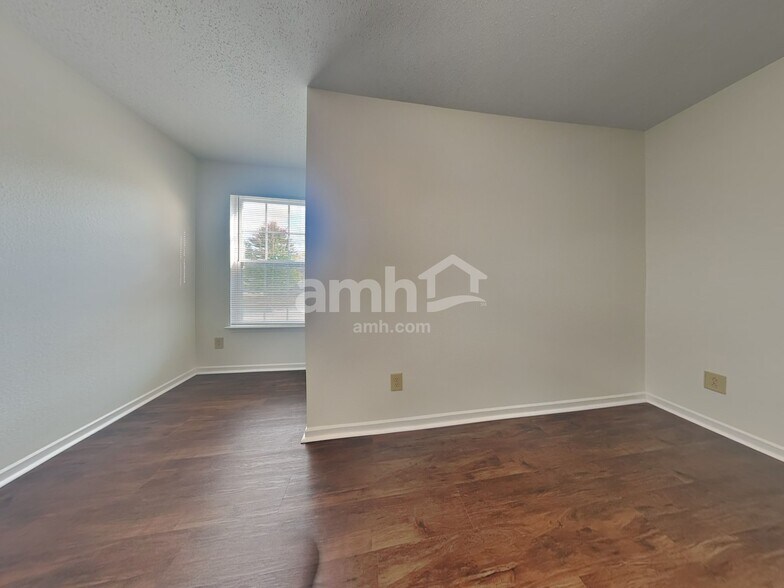 Building Photo - 9414 W Stargazer Dr