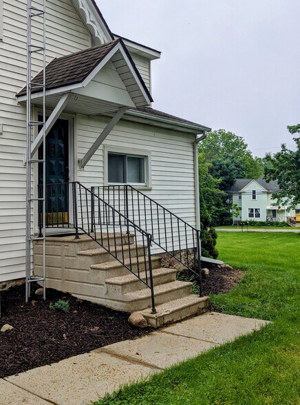 Building Photo - 316 S. Macomb