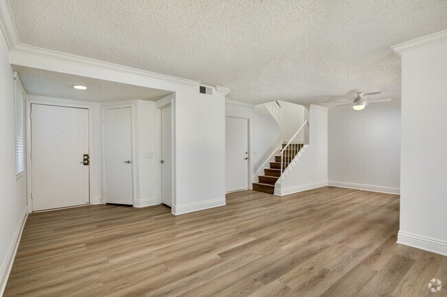 Building Photo - Rancho Vista