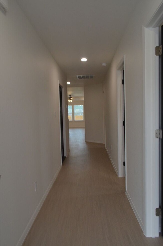 Building Photo - 1438 Walker Pl Blvd