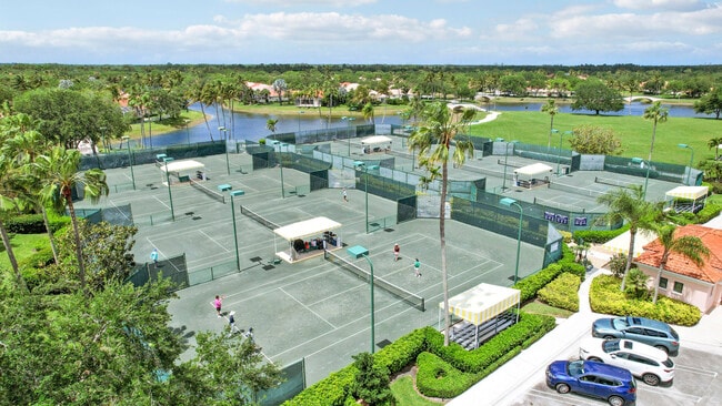 Building Photo - 2052 Tarpon Lake Way