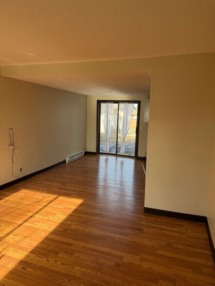 Building Photo - 2309 Mahogany Cir