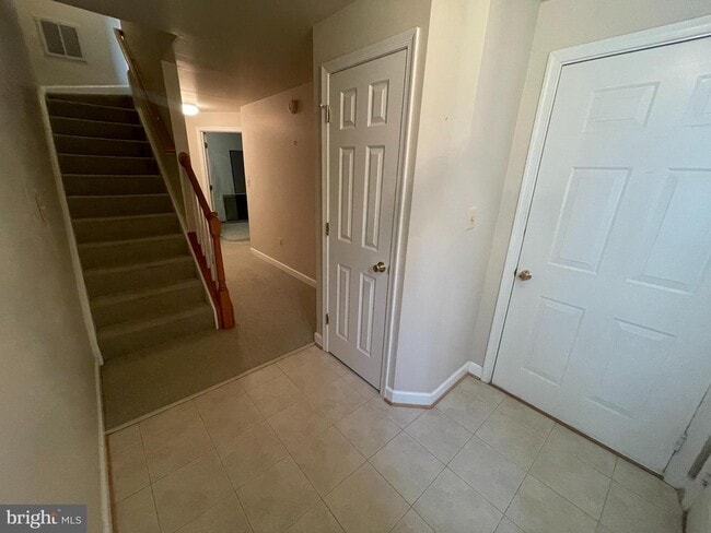 Building Photo - 11303 Kings Crest Ct