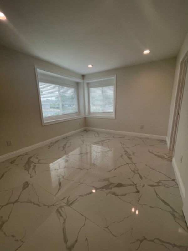 Building Photo - 1521 W Cerritos Ave