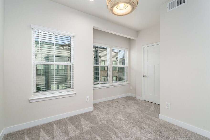 Building Photo - 123 Music Hall Way