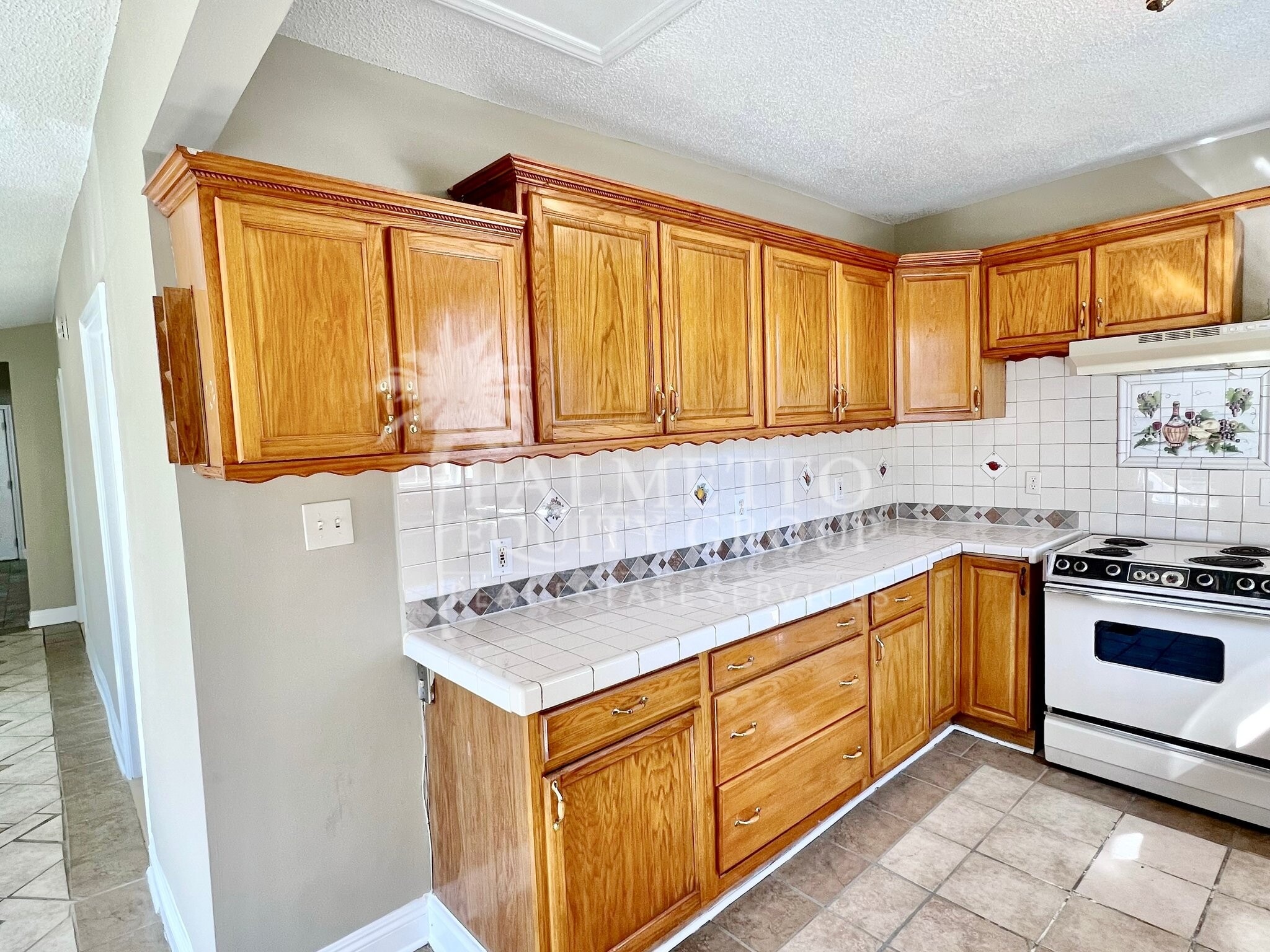 Building Photo - 829 Dillard St