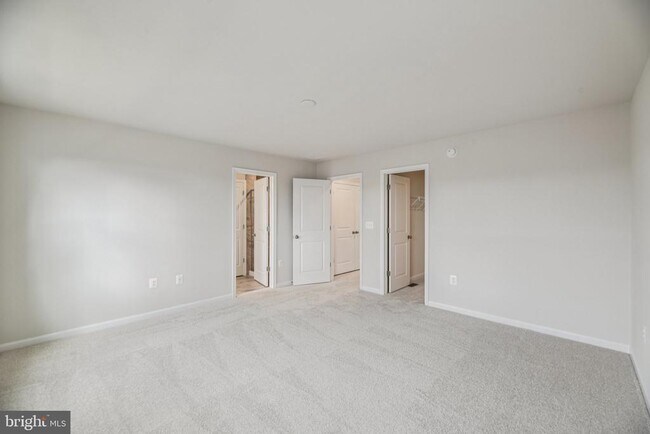 Building Photo - 8816 Selby Ct