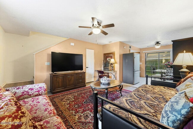 Building Photo - 4492 E Hwy 98