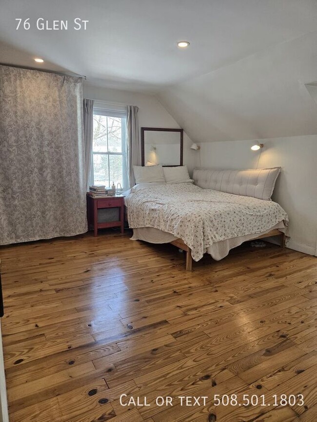 Building Photo - 76 Glen St