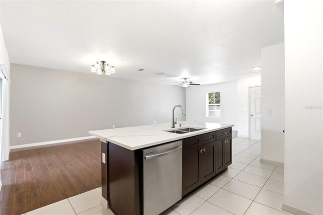 Building Photo - 4813 Apple Blossom Ln