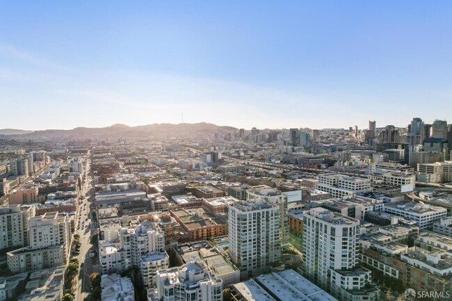 Building Photo - 229 Brannan St