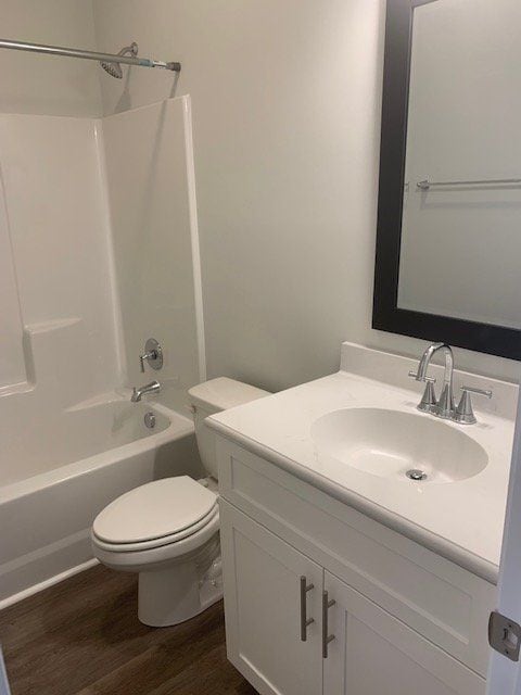 Building Photo - 3236 Gordon Dr