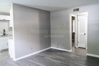 Building Photo - 129 Hillcrest Dr