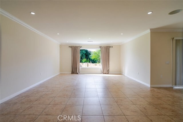 Building Photo - 6300 La Reina Dr