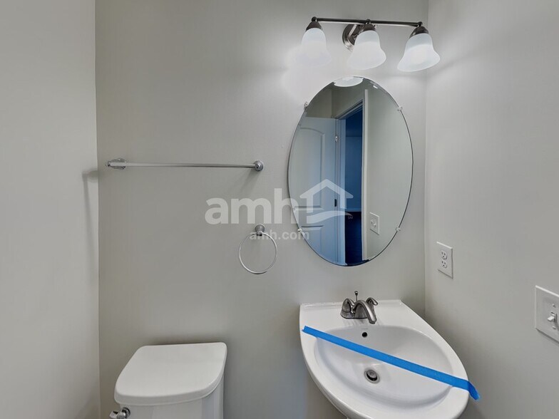 Building Photo - 122 Faulkner Dr