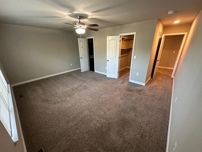 Building Photo - 3 Bed Townhome in Grain Valley