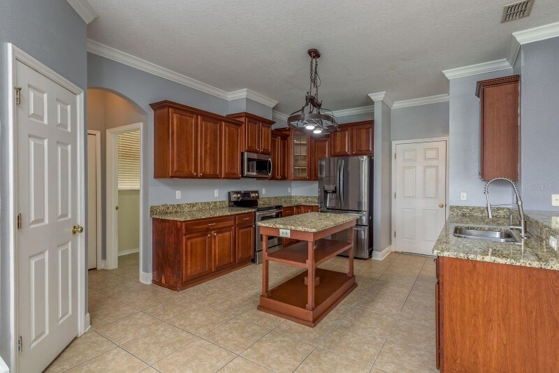 Building Photo - 30544 Latourette Dr