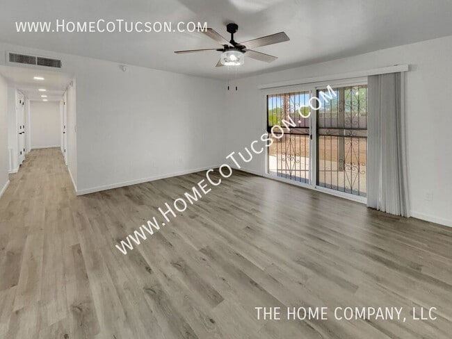 Building Photo - 3512 S Chesin Dr