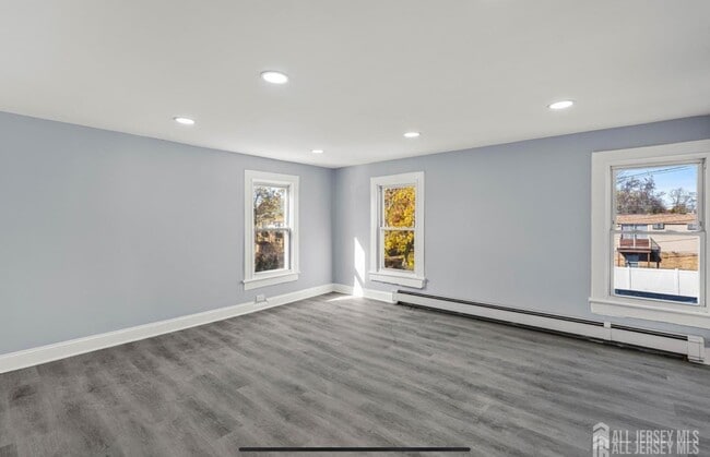 Building Photo - 29 Levinson Ave